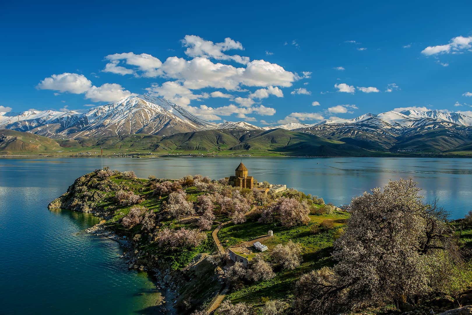 Akdamar Island and Lake Van in eastern Türkiye